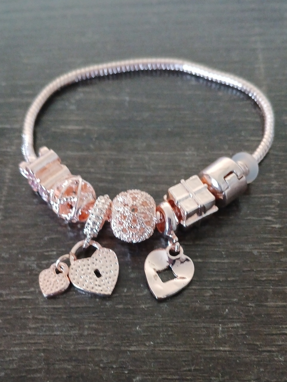 Rose Gold Heart Charm Bracelet with Sparkling Beads